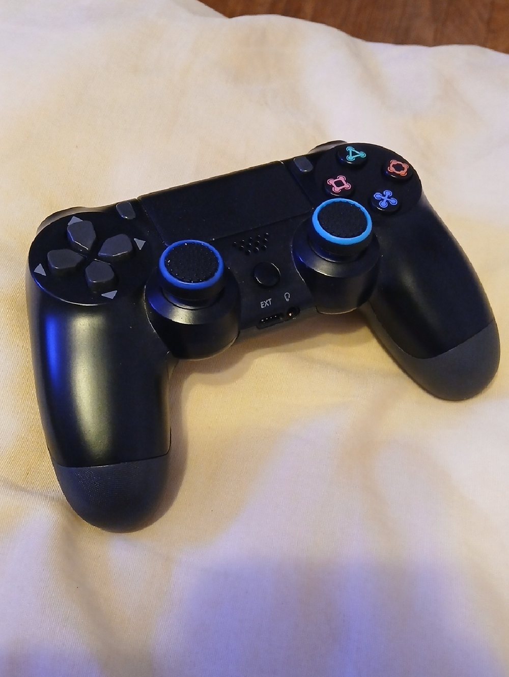 Black Wireless Game Controller for PS4